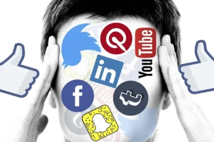 Social Media Silent Scroller Traits