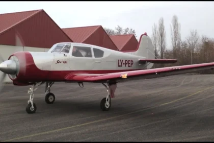 Nicki Noir - YAK111